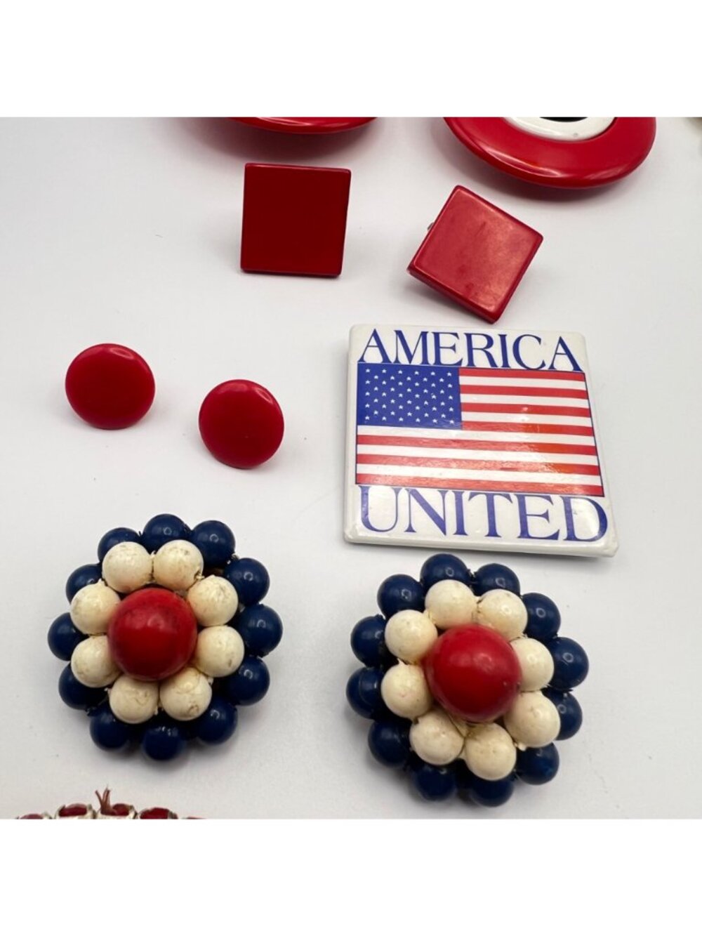 Vintage Patriotic Red White & Blue Jewelry Lot Necklaces Earrings Bracelets Pin - Picture 3 of 11
